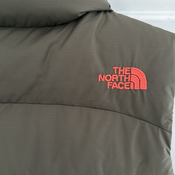 The North Face 700 Down Puffer Vest - XS - Picture 7 of 16